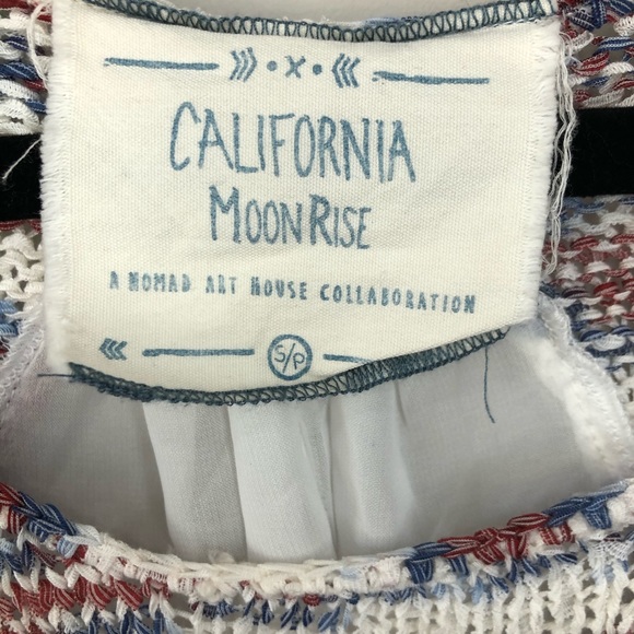 California Moon Rise fringe poncho - Picture 3 of 8